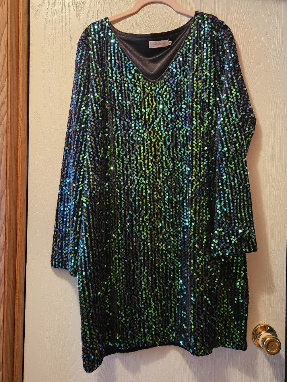 Fashion Velvet Teal Sequin Longsleeve Dress, Size M (Fits Like XL/XXL)